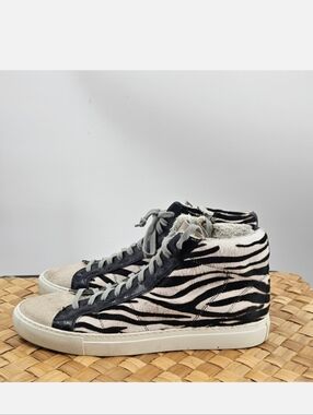 P448 Zebra Hightop Sneakers Size 41